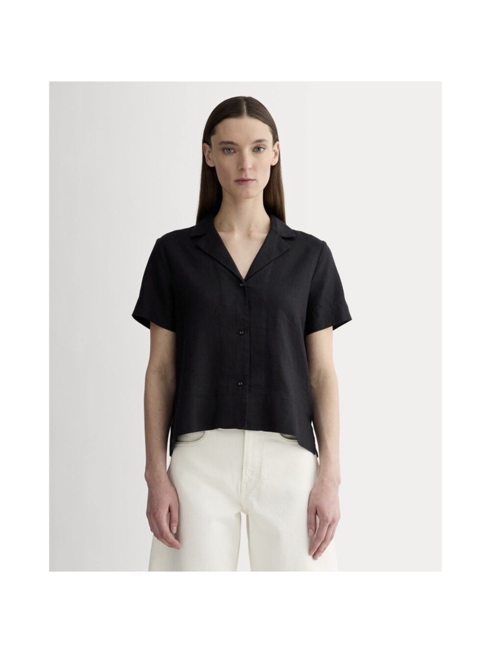 EVERLANE Size 10 Everlane Black
Linen Notch Top great condition